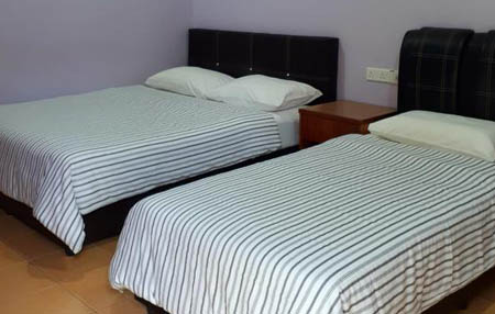 RESTU CHALET - Room Deluxe - 1 x double bed + 1 x single bed-View1